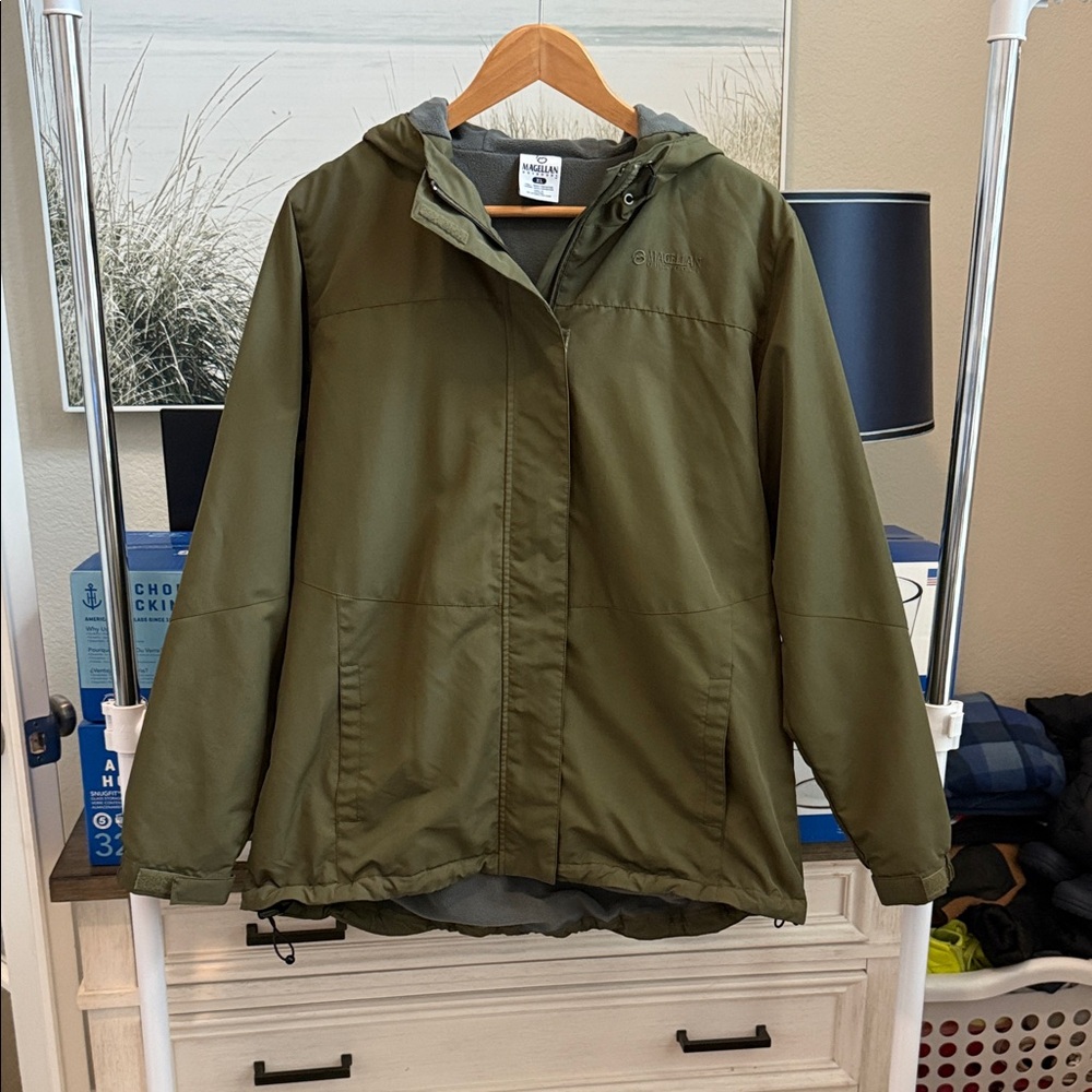 VGC Magellan Outdoors Forest Green Fleece Lined Hooded Jacket